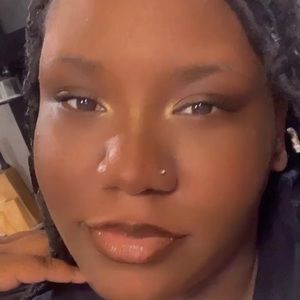 Meet your Posher, Jayda